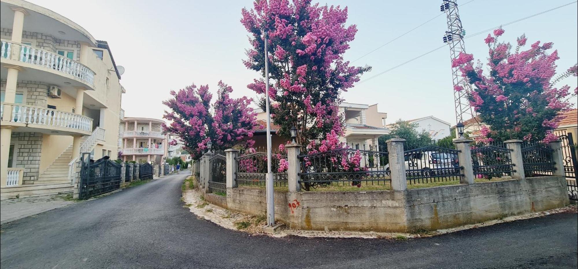 Meti Apartments Ulcinj Esterno foto